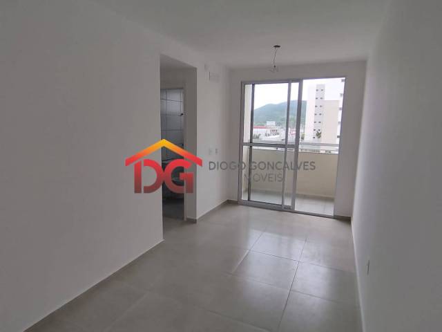 #107 - Apartamento para Locação em São Pedro da Aldeia - RJ