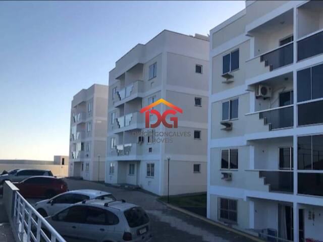 Apartamento para Venda em São Pedro da Aldeia - 2