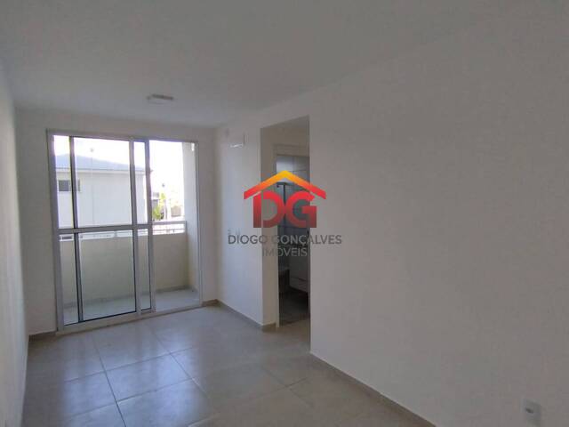 #127 - Apartamento para Locação em São Pedro da Aldeia - RJ