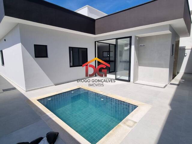 #157 - Casa para Venda em São Pedro da Aldeia - RJ