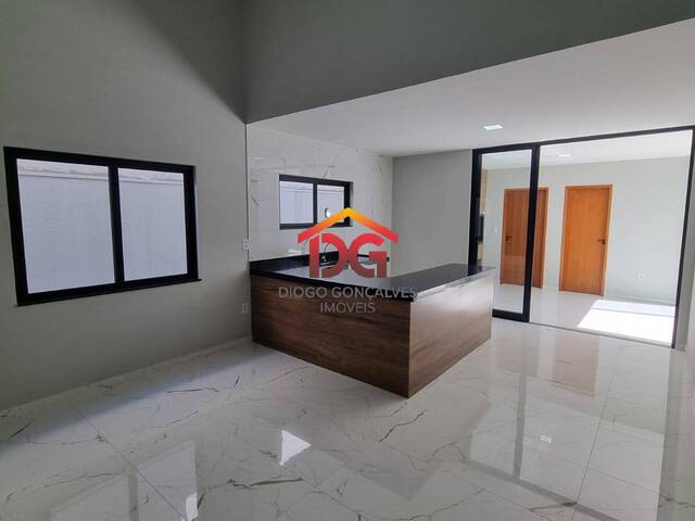 #157 - Casa para Venda em São Pedro da Aldeia - RJ