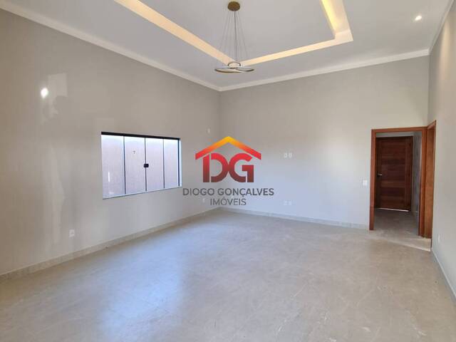 #160 - Casa para Venda em São Pedro da Aldeia - RJ