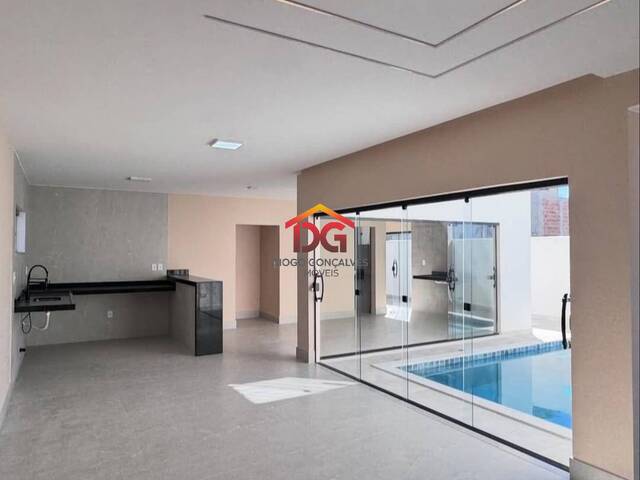 #167 - Casa para Venda em São Pedro da Aldeia - RJ