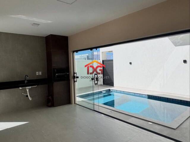 #167 - Casa para Venda em São Pedro da Aldeia - RJ