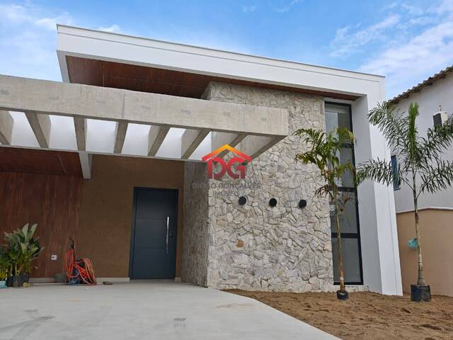 #172 - Casa para Venda em São Pedro da Aldeia - RJ