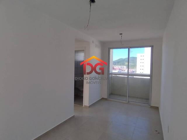 #105 - Apartamento para Locação em São Pedro da Aldeia - RJ