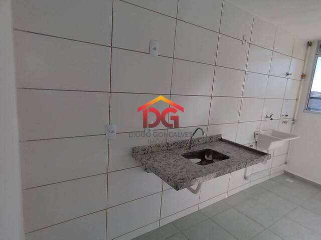 #105 - Apartamento para Locação em São Pedro da Aldeia - RJ